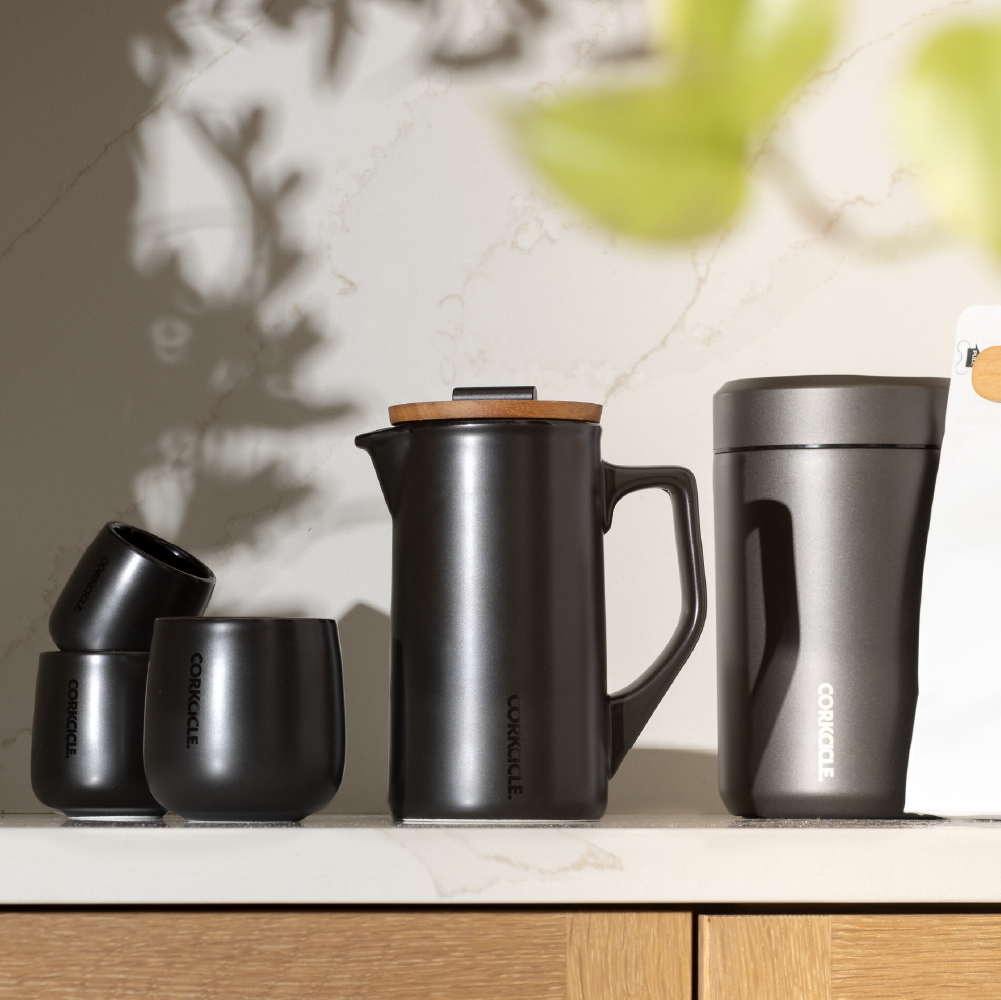 ceramic-french-press-i9 FP_Lifestyle2.png