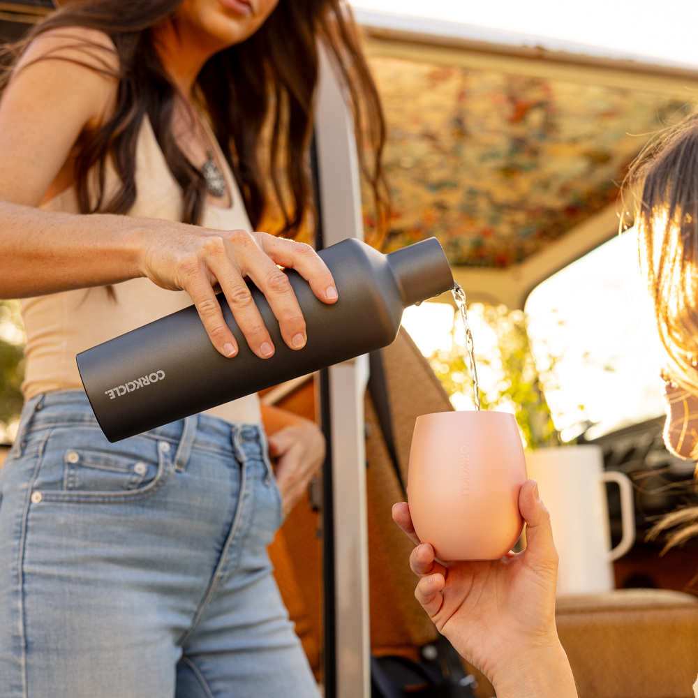 vinnebago-r4 e9a21e7fb71f--Vinnebago-lifestyle.png